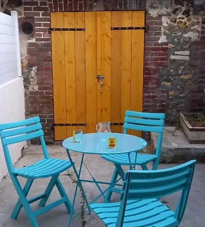 Maisonnette avec courette Bernay  Extérieur photo